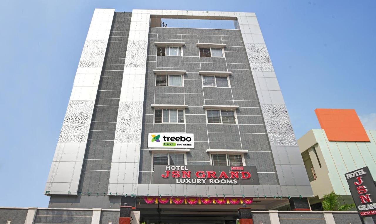 Hotel Treebo Trend Jsn Grand Vijayawāda Exterior foto
