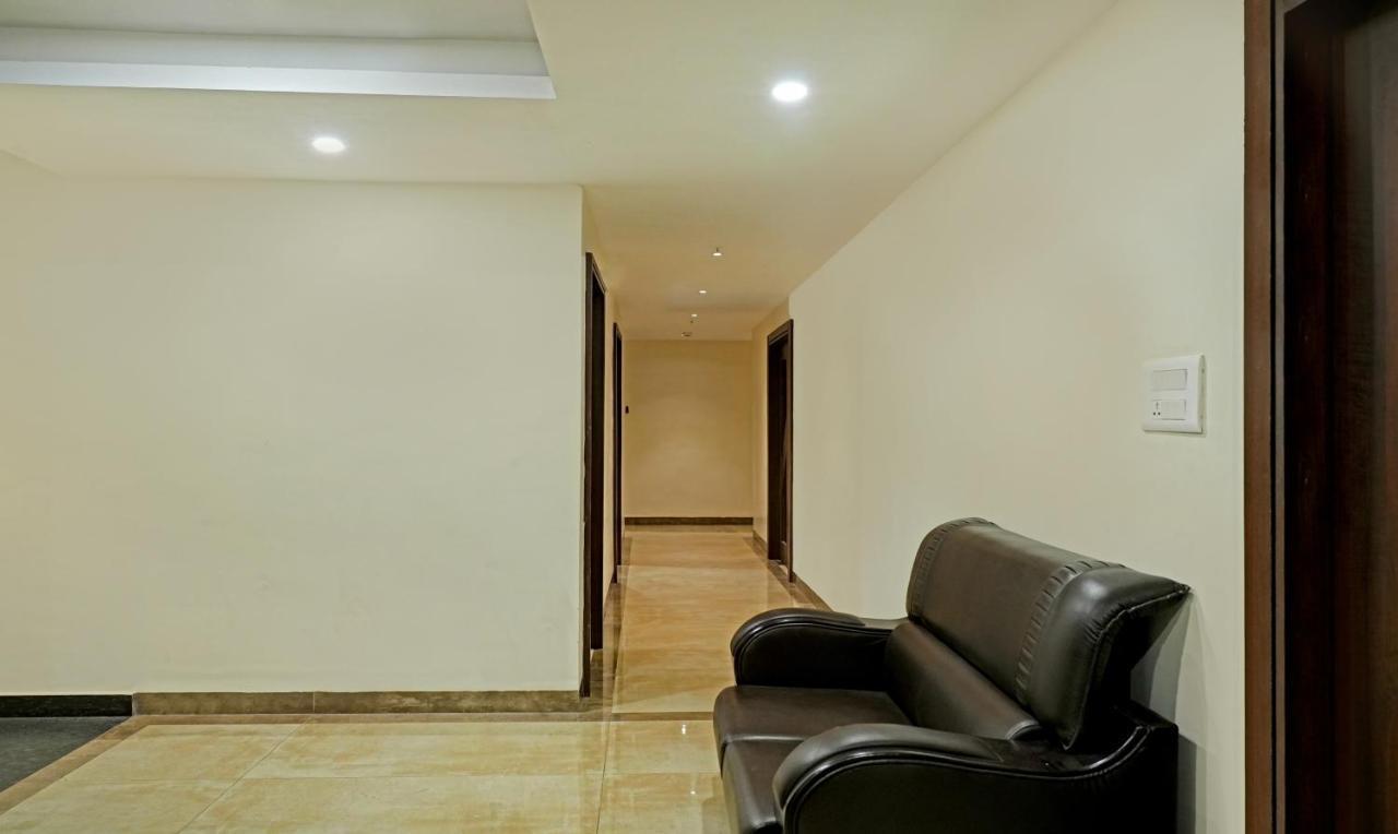 Hotel Treebo Trend Jsn Grand Vijayawāda Exterior foto